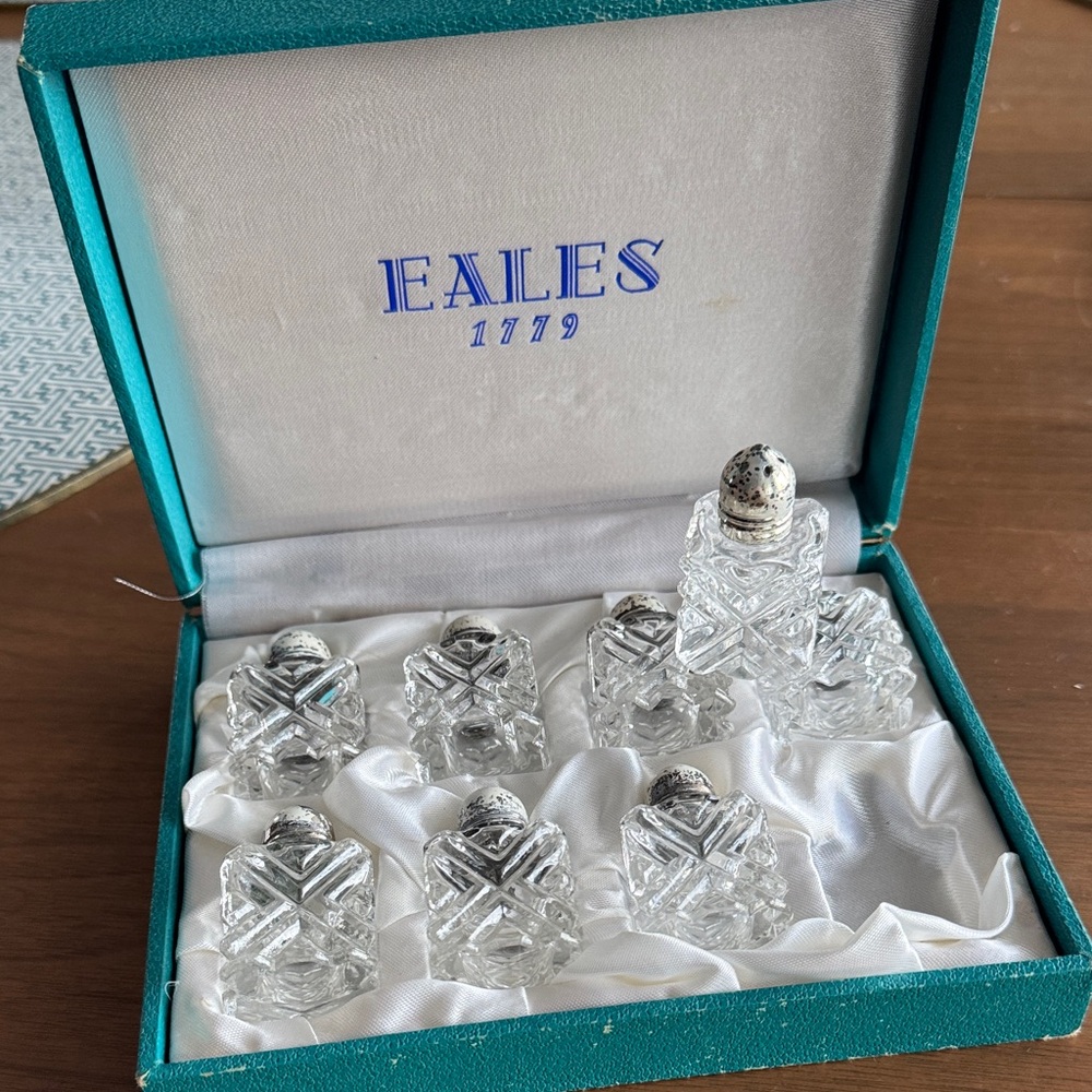 Eales 1779 Crystal Salt and Pepper Shakers Set